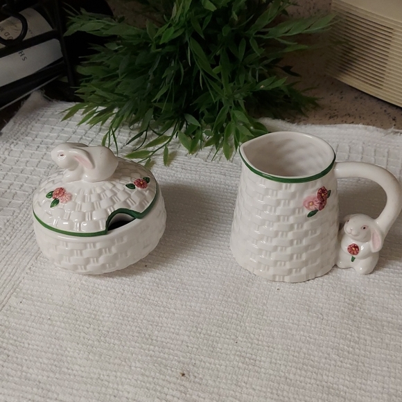 1994 Avon Bunny Collection - Picture 6 of 9